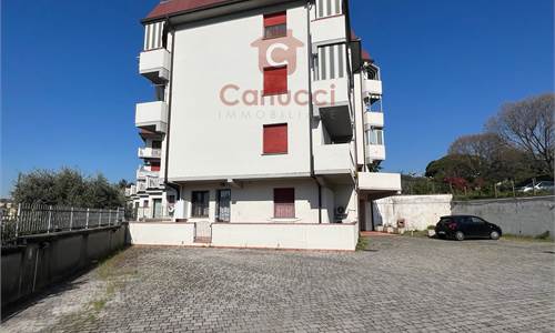 AMPIO BILOCALE CON TERRAZZO ABITABILE