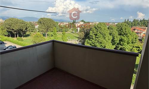 Pistoia - Appartamento Luminoso con Tre Camere