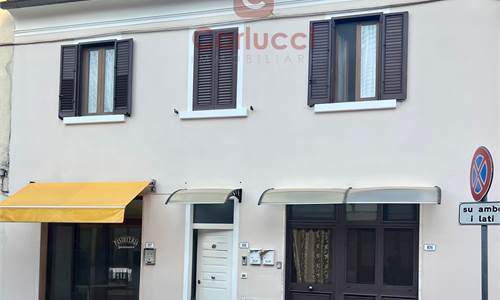 NEL CUORE DI MONSUMMANO TERME, APPARTAMENTO CON GRANDE TERRAZZO