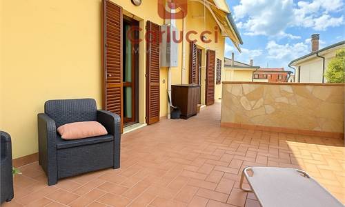 PONTE BUGGIANESE- TRILOCALE CON TERRAZZA SOLARIUM