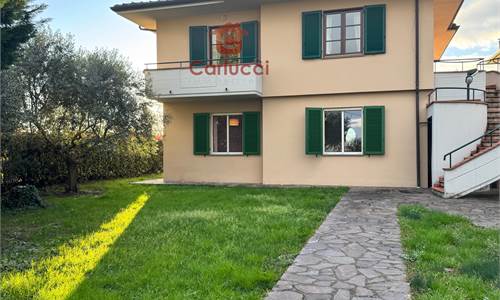 PIANO TERRA INDIPENDENTE IN VILLA BIFAMILIARE CON 800 MQ DI GIARDINO