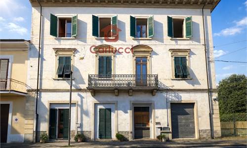 APPARTAMENTO CON TRE CAMERE IN QUADRIFAMILIARE SENZA SPESE CONDOMINIALI