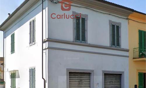 Terratetto con giardino privato e spazi versatili