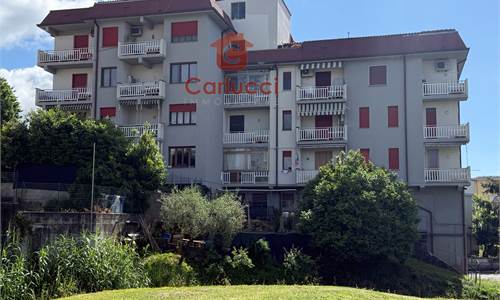 SANTA LUCIA- APPARTAMENTO RISTRUTTURATO CON POSTO AUTO PRIVATO