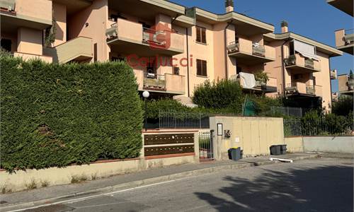 UZZANO- TRILOCALE CON AMPIA TERRAZZA